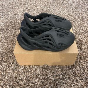 Adidas Yeezy Foam Runners